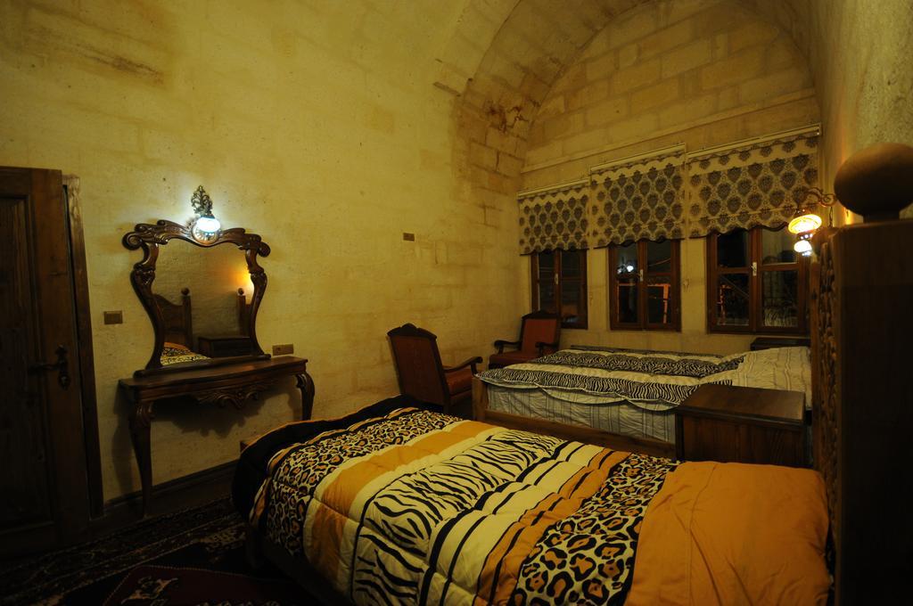 אורגופ Kardesler Cave Hotel חדר תמונה